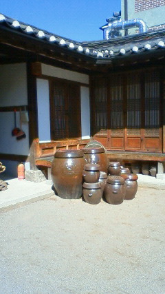 伝統的韓国式家屋が風情あります。